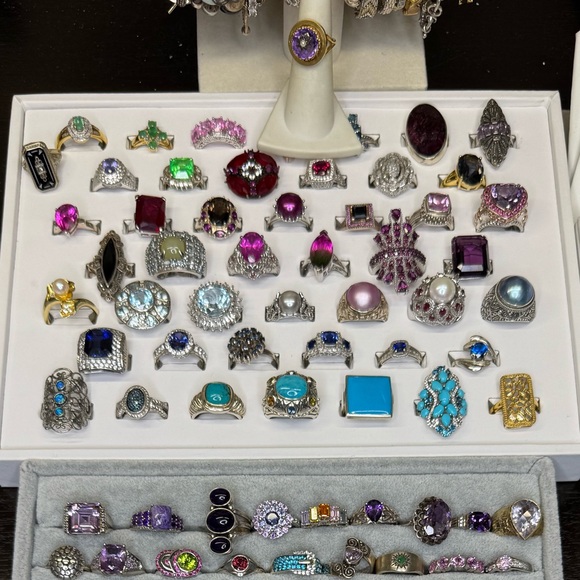 NEW INVENTORY ๐คฉ COME GET YOUR JEWELS LIVE SHOW LISTING NOTIFICATION๐คฉ - Picture 1 of 16